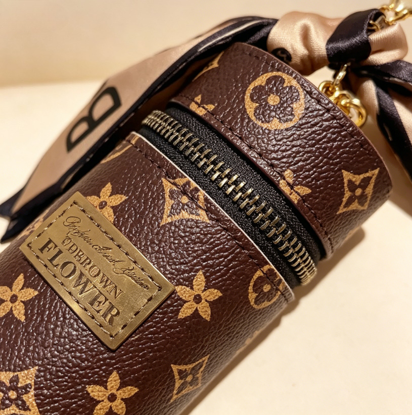 Vintage Brown Monogram Print C - Monogram Keychain Leather 评论和价格